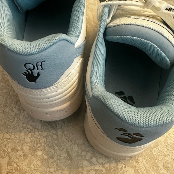 Off-White Out Of Office - Picture 3 of 4